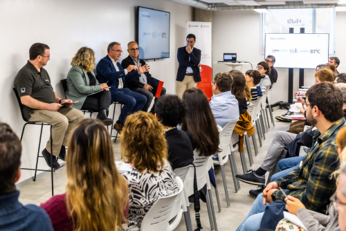 Gran participació a la jornada sobre la normativa VERIFACTU organitzada per TIC Osona i CEDO